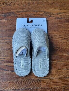Aerosoles’s Memory Foam Slippers Size Medium 6 1/2 -7 1/2 New Grey Soft Comfy